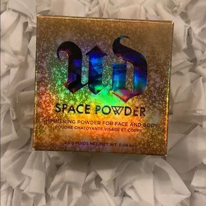 Urban decay shimmering powder